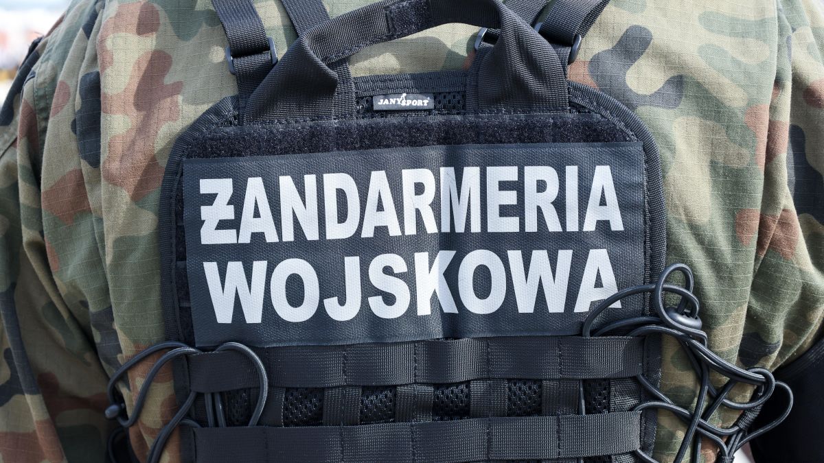 Żandarmeria zatrzymała dwóch mężczyzn, którzy wywołali fałszywy 