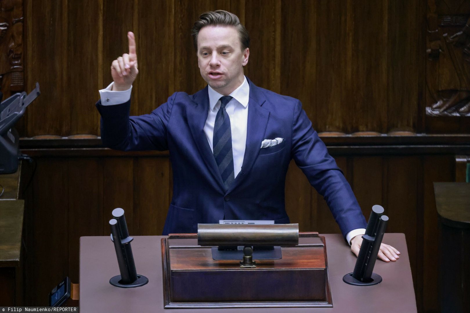 Bosak: mamy przecieki. Chodzi o decyzję KE wobec Polski. "Katastrofa"