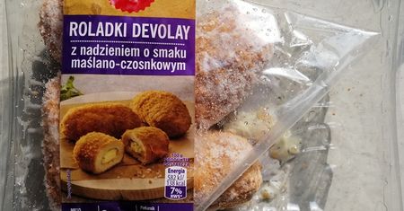Salmonella w roladach z kurczaka. Produkt można było kupić w sklepach Biedronka