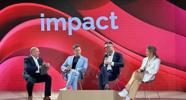 „Czujemy się faulowani”. Media o rywalizacji z tech-gigantami