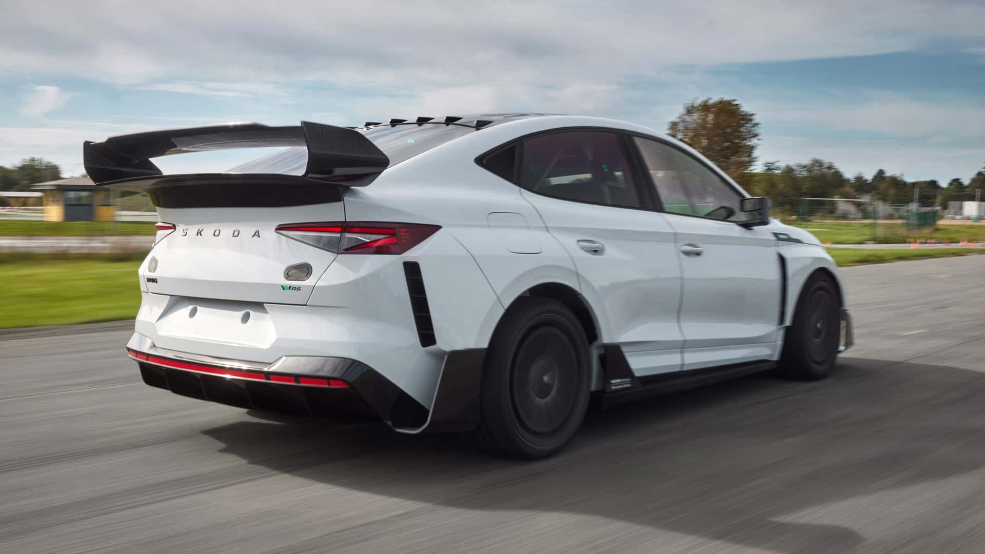 Škoda Enyaq RS Race Concept 