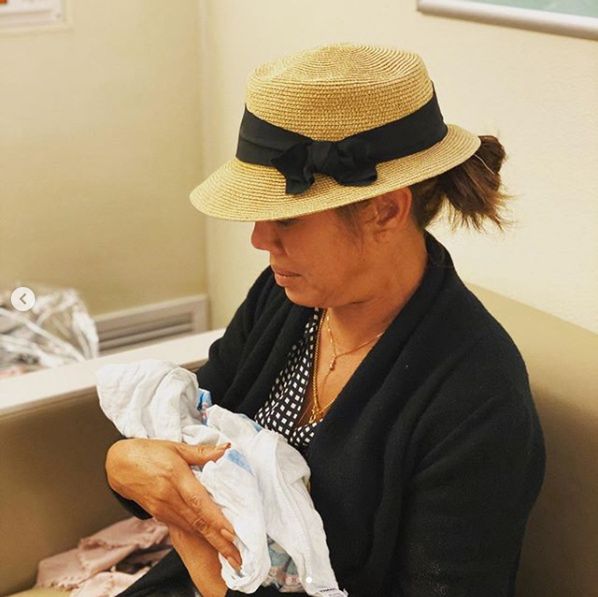 Matka Chrissy Teigen żegna wnuka w poruszającym wpisie