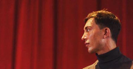 "Chciałbym nigdy cię nie poznać". Wiktor Krajewski, menager Małgorzaty Rozenek, o przyjaźni z babcią