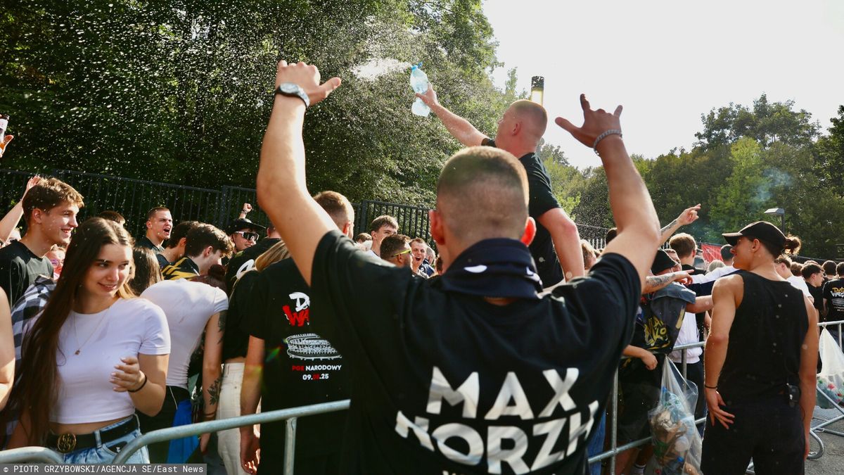 Super Express archiwum 2025
PHOTO : PIOTR GRZYBOWSKI/SE WARSZAWA FANI MAX KORZH PRZED. KONCERTEM N/Z  MAX KORZH KONCERT STADION NARODOWY MUZYKA 9/08/2025 AGENCJA.SE.COM.PL
PIOTR GRZYBOWSKI