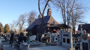 Nowy Sącz: Zabytkowy kościołek św. Heleny odradza się z popiołów. Trwa odbudowa podpalonej świątyni, jednak koszty prac są ogromne