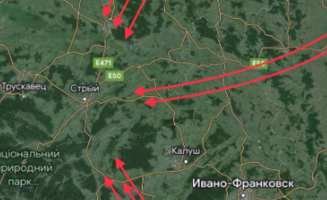 A nighttime attack on the city of Stryj in the Lviv region was carried out from three sides - reported the Truha Ukraina website.