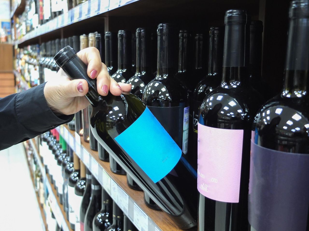 Od 1 listopada nocna prohibicja w Warszawie. W tych dzielnicach nie kupisz alkoholu