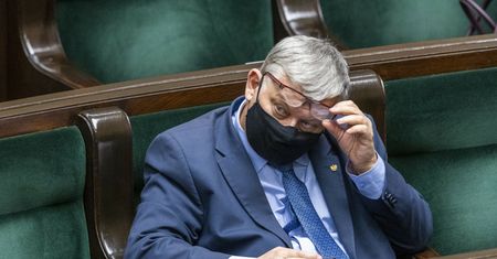 Posłowie oglądali mecz podczas obrad? "Trochę to było zabawne"