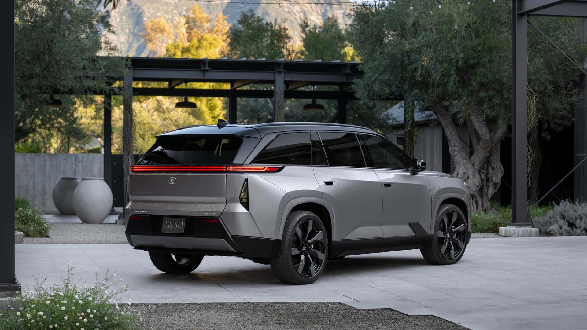 Nowa Toyota Highlander