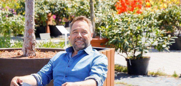 Łukasz Nowicki inwestuje w Albanii