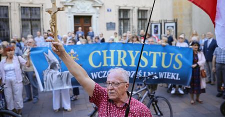 "Uczta bogów", a nie "Ostatnia Wieczerza"? Katolicy pod konsulatem Francji