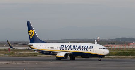 Ryanair ograniczy połączenia z Modlina. Lotnisko odpowiada