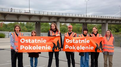 Blokada mostów w Warszawie. Co wiadomo o protestujących?