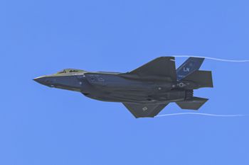 Startuje Paris Air Show 2025. "Pekin pokazuje muskuły"
