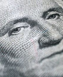 Idą podwyżki stóp procentowych w USA. Dolar będzie mocny