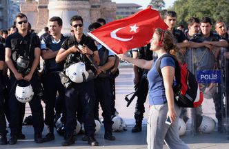 Policja rozpędziła manifestację w Ankarze