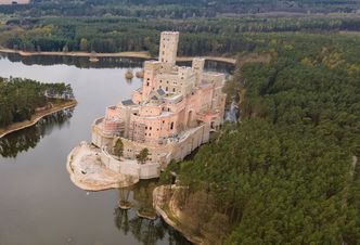 Wojewoda podjęła decyzję ws. pozwolenia na budowę "zamku" w Stobnicy