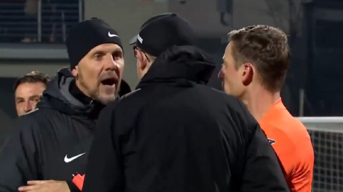 Twitter / Screen / TVP Sport / Na zdjęciu: Ante Simundza starł się z Piotrem Stokowcem