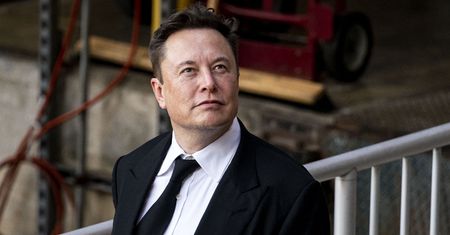 Elon Musk kupił spory pakiet akcji Twittera. Kurs spółki wystrzelił