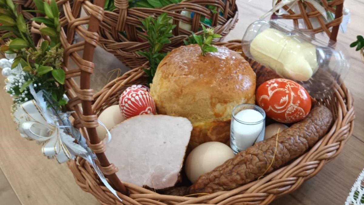 Święconka 2025. Zdjęcia z Koła Gospodyń Wiejskich Brzuska