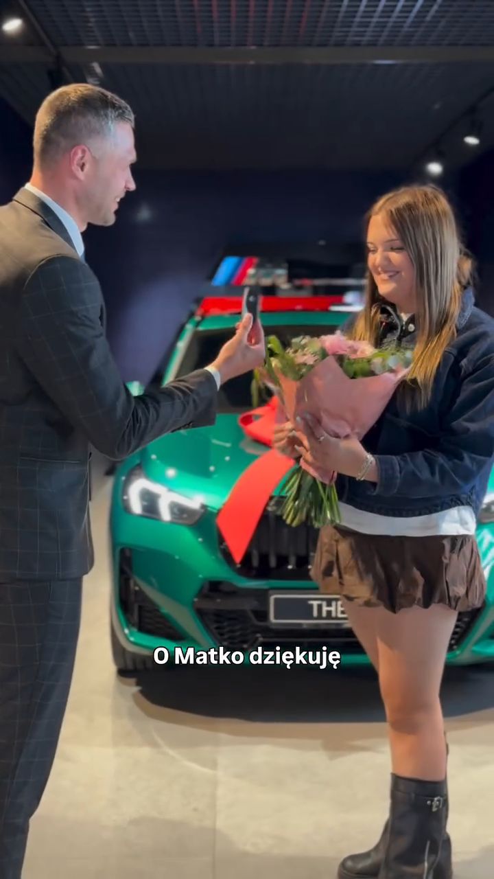 Córka Krzysztofa Hołowczyca dostała BMW na swoje 18. urodziny