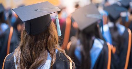 Najlepiej płatne kierunki studiów w Polsce. Zarobki sięgają 15 tys. zł