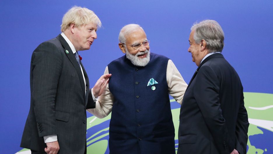 Brytyjski premier Boris Johnson, premier Indii Narendra Modi oraz sekretarz generalny ONZ Antonio Guterres