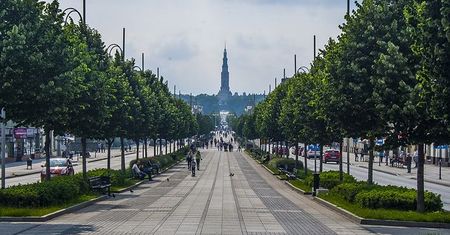 Częstochowa. Miasto w „czerwonej strefie”, obostrzenia dla wiernych na Jasnej Górze