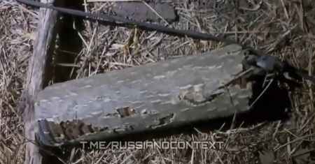 Zakamuflowana amunicja. Rosjanie znaleźli ukrytą broń