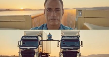 53-letni Van Damme robi SZPAGAT MIĘDZY TIRAMI!