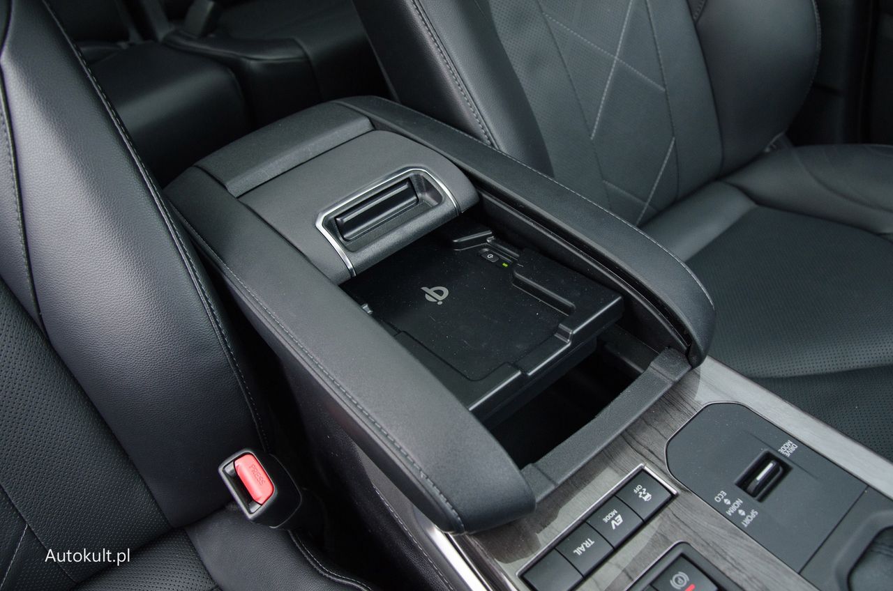 Ford Explorer vs. Toyota Highlander