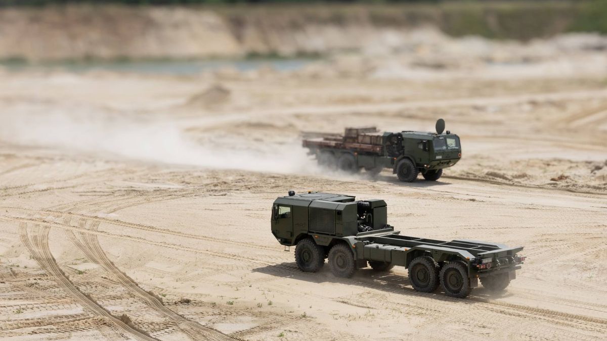 JELCZ 883.57 8x8 i 663.45 6x6