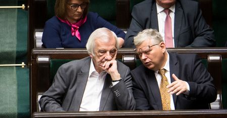 Atak hakerski. Suski: Na moim komputerze nie ma tajnych danych