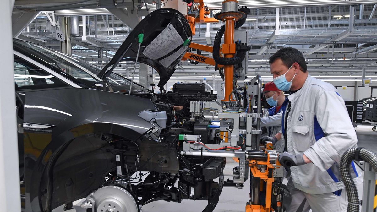 Rosną m.in. zamówienia w motoryzacji.