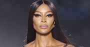 Wszyscy patrzyli tylko na nią. Tak Naomi Campbell paradowała po wybiegu
