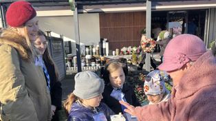 Konin: Światełko dla Hospicjum. Kwesta na cmentarzu komunalnym