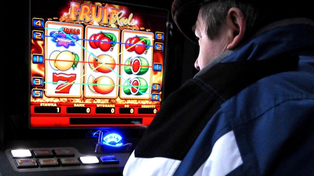 Nielegalnemaszyny są skonstruowane w taki sposób aby grający najczęściej przegrywał.