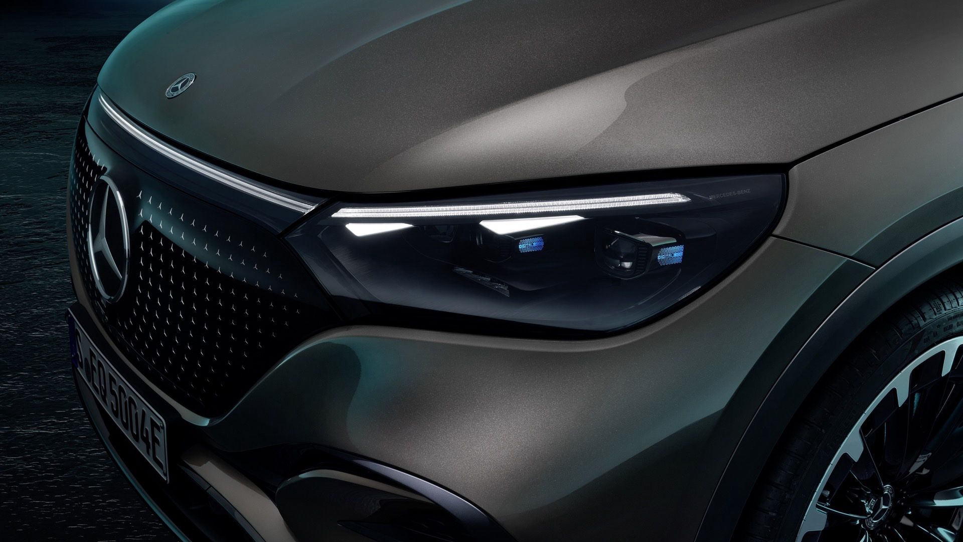 Mercedes EQE SUV