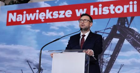 Daniel Obajtek mówi, jak można obniżyć ceny paliw. "Wiele ruchów"