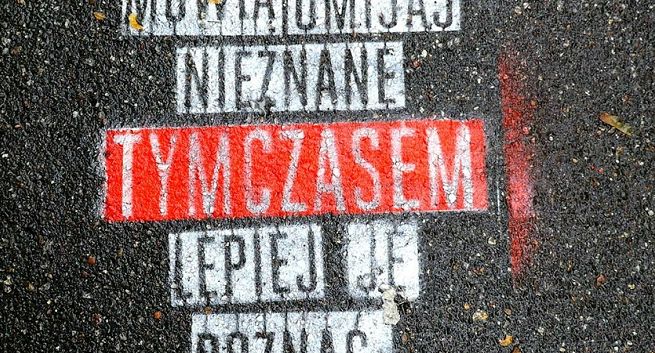 KER: napisy „Tymczasem” reklamujące piwo EB w niektórych miejscach przekroczyły granice obyczajności