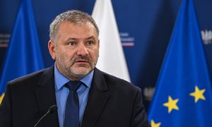 Żurek: szkoda wyrządzona w związku z zaniżaniem cen paliw w Orlenie szacowana jest na 4,1 mld zł