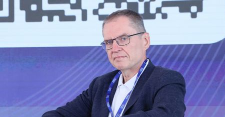 Andrzej Poczobut wraca na Białoruś. "Jadę do domu"