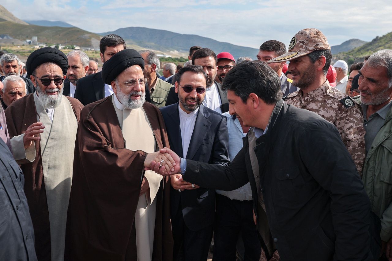 President Ebrahim Raisi visited the construction of the dam on the Araks River