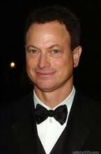 "CSI: NY": Gary Sinise ranny w wypadku samochodowym