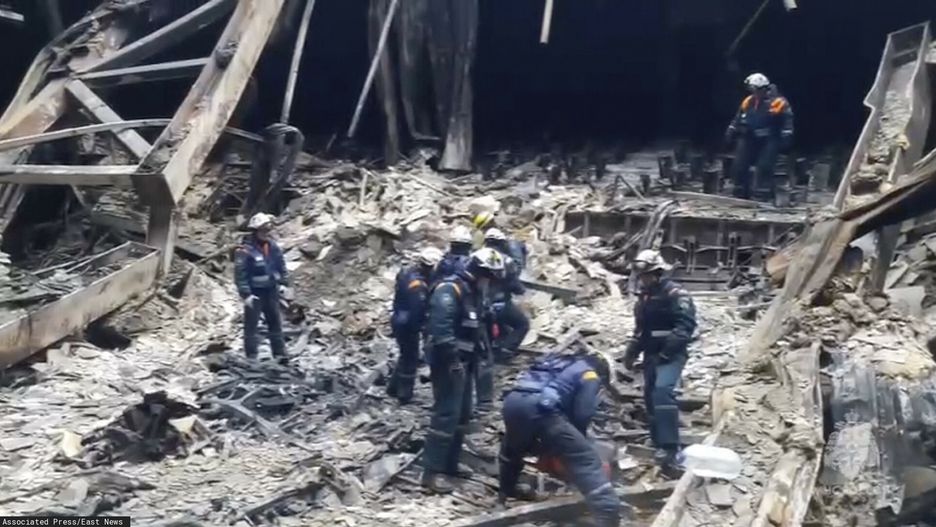 Hala koncertowa Crocus w Krasnogorsku po ugaszeniu po?aru
In this photo taken from video released by Russian Emergency Ministry Press Service on Sunday, March 24, 2024, rescuers work in the burned concert hall after a terrorists attack on the building of the Crocus City Hall on the western edge of Moscow, Russia. Russia's top state investigative agency says the death toll in the Moscow concert hall attack has risen to 133. The attack Friday on Crocus City Hall, a sprawling mall and concert venue on Moscow's western edge, also left many wounded and left the building a smoldering ruin. (Russian Emergency Ministry Press Service via AP)