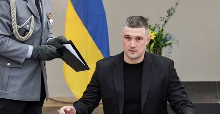 Zełenski zwolnił popularnego ministra. Media zdradzają kulisy