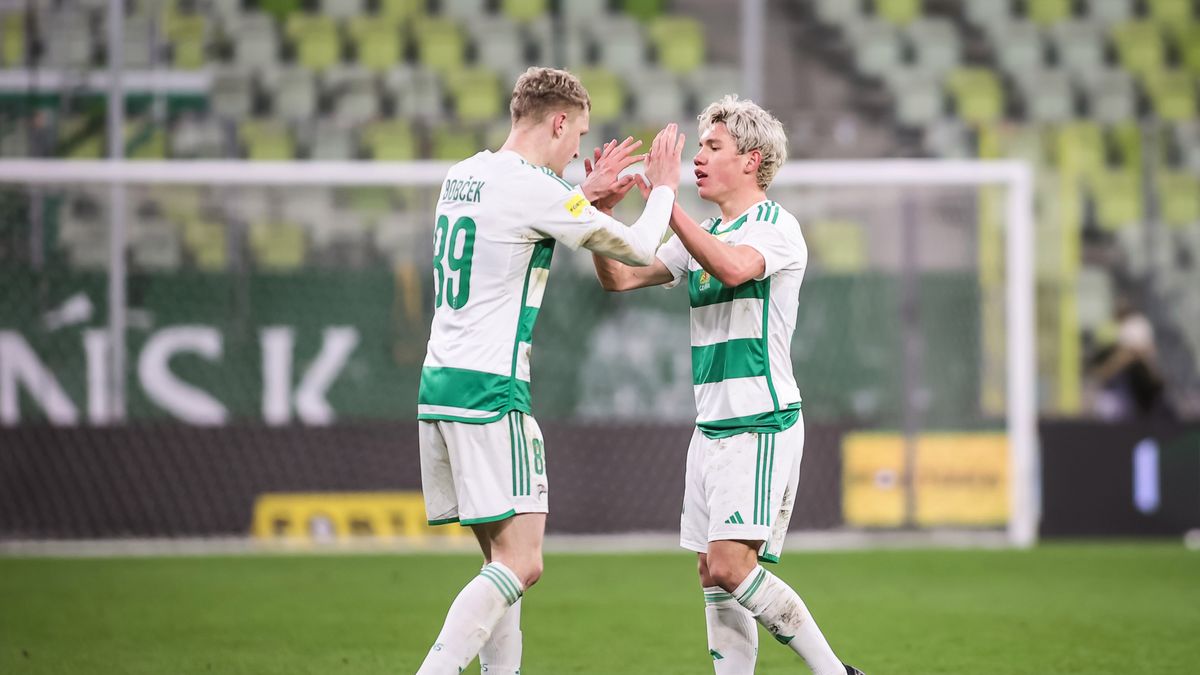 Materiały prasowe / Lechia Gdańsk / Na zdjęciu: Tomas Bobcek i Maksym Chłań