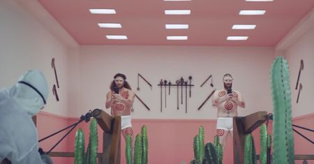 OnePlus lubi dziwne reklamy i właśnie to potwierdził