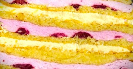 Ciasto Jakuba jest tak pyszne, że każdy od razu chce duży kawałek. To raj dla podniebienia