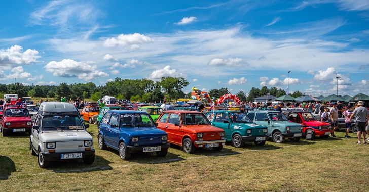 Zakręcone Koła PRL vol. 2. Trwa zlot pojazdów PRL pod Chodzieżą